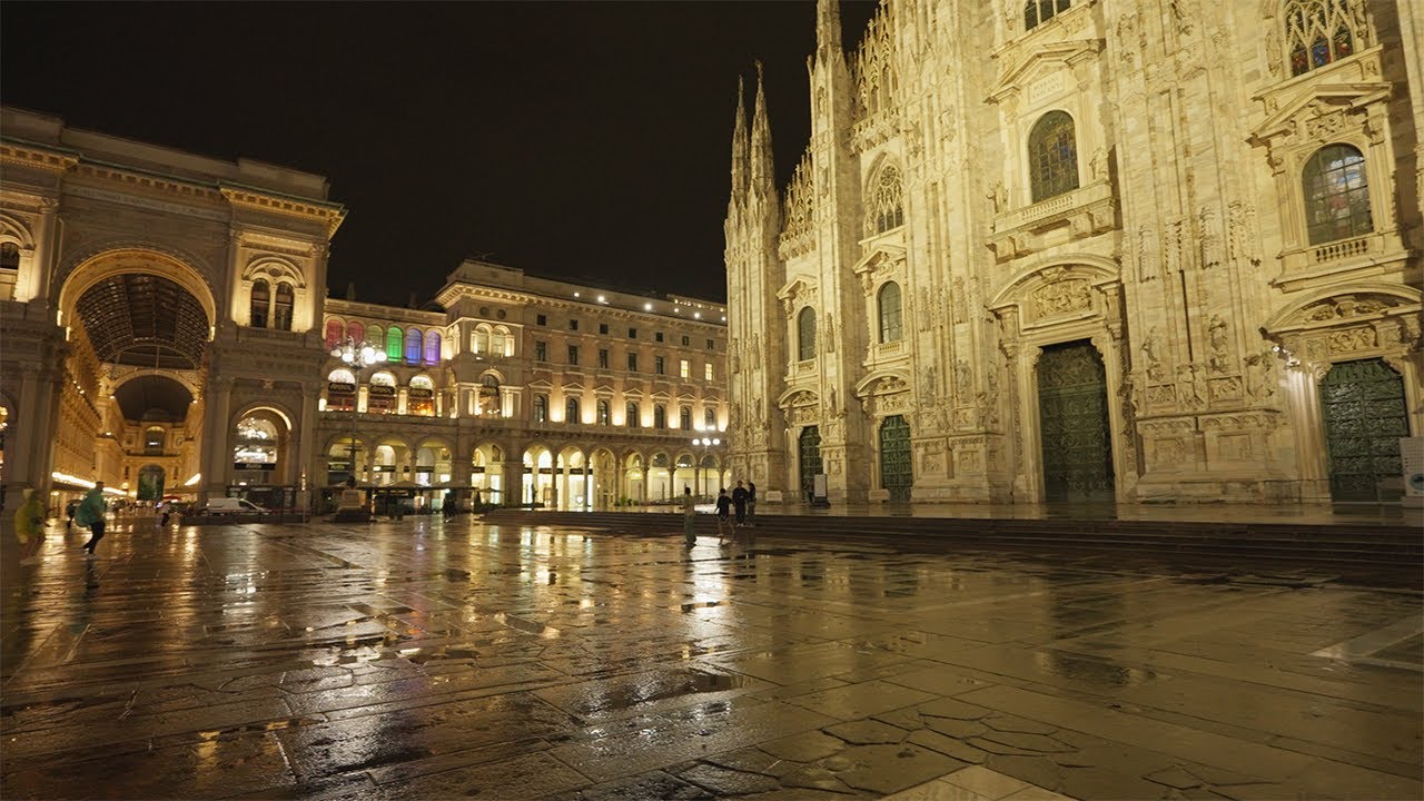 Milan Italy 🇮🇹 Night Walk After the Rain, Binaural City Sounds 4K