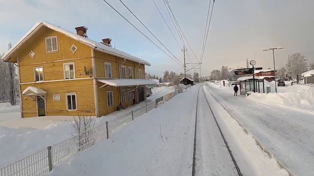 TRAIN DRIVER'S VIEW: Winter wonderland in north Sweden (Östersund-Åre)