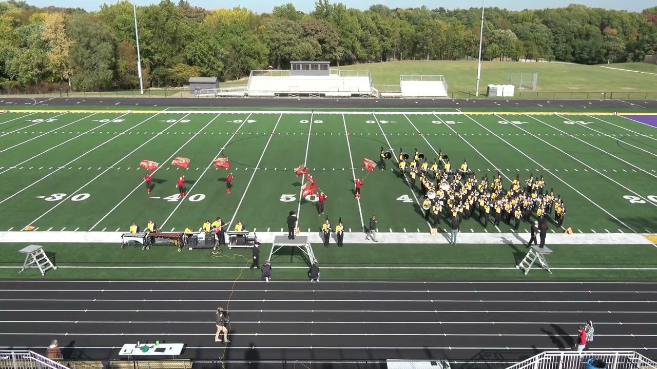 Bettendorf - The Bulldog Varsity Marching Band at Marching Band Festival 10/15/2022