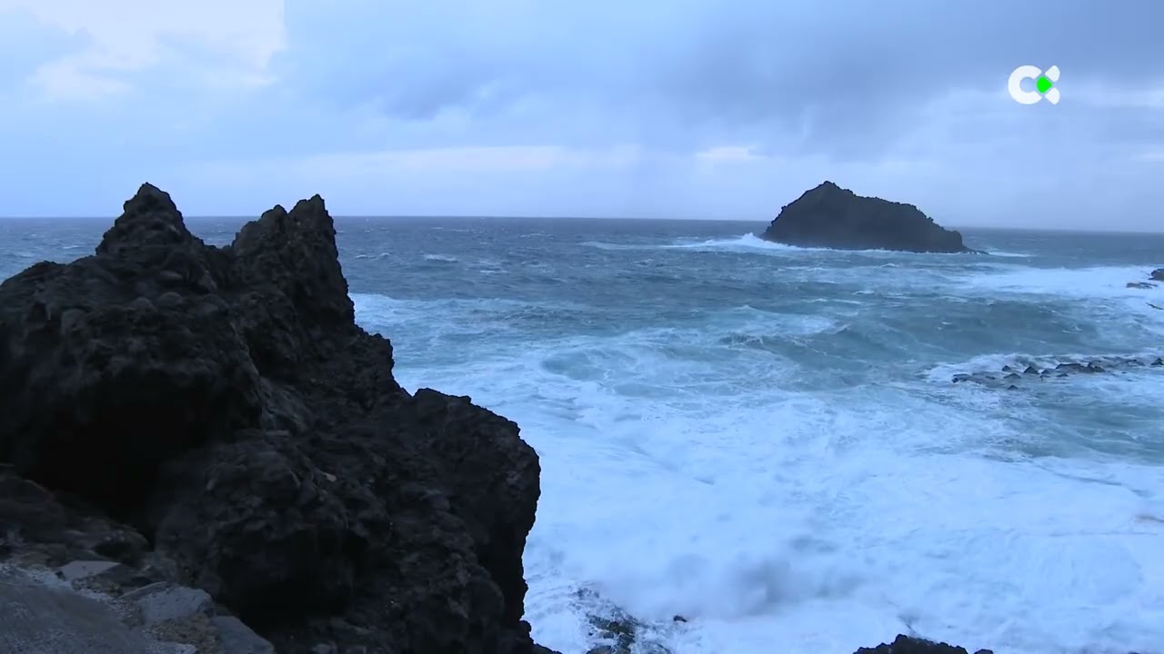 Borrasca Emilia | Garachico mira con preocupación al mar