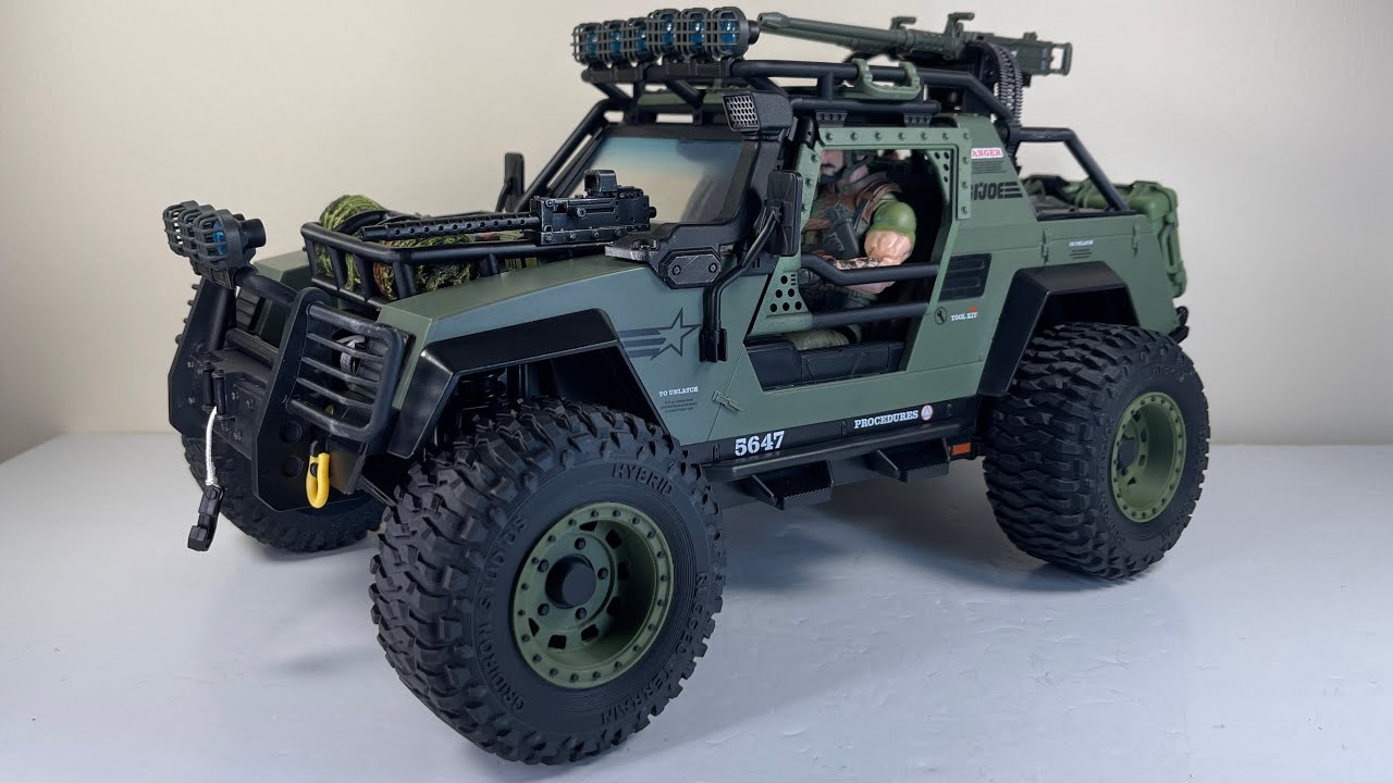 GI Joe Classified Vamp with Gridiron Roof, Doors and Wheel Attachments Review