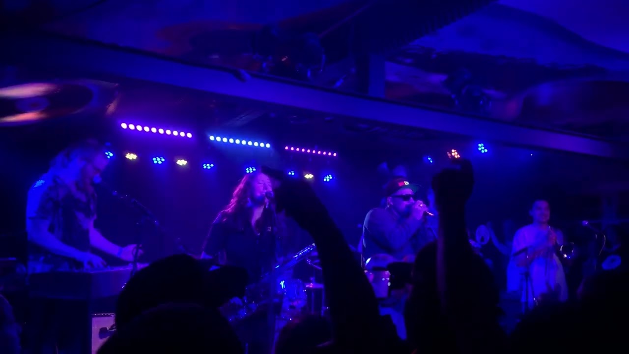 Iron Lion Zion (Live)HQ - Ancestree (BOB MARLEY Cover)