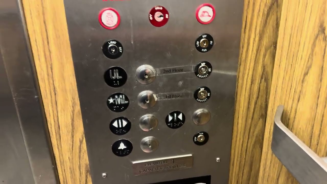 OTIS / ThyssenKrupp Hydraulic Elevator at Macy’s at Ocean County Mall in Tom’s River, NJ