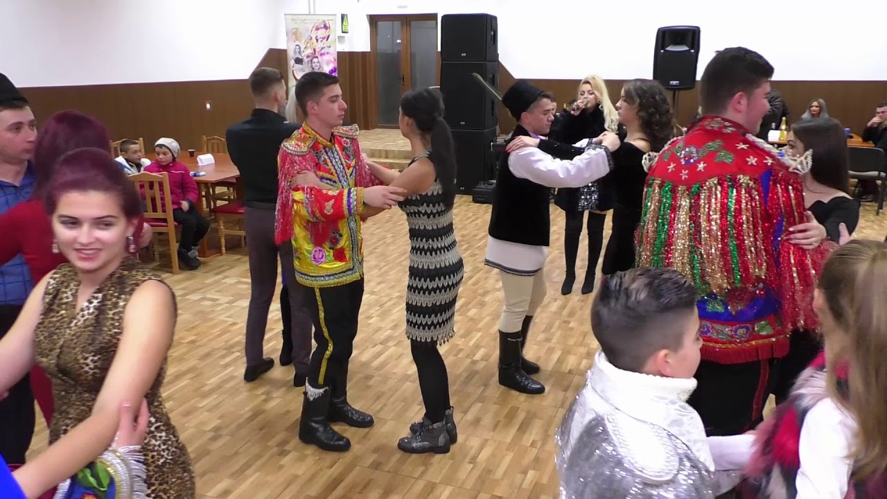 Adriana Stefan si formatia Live la balul Craiilor de la Cimpa 2018 Jiana