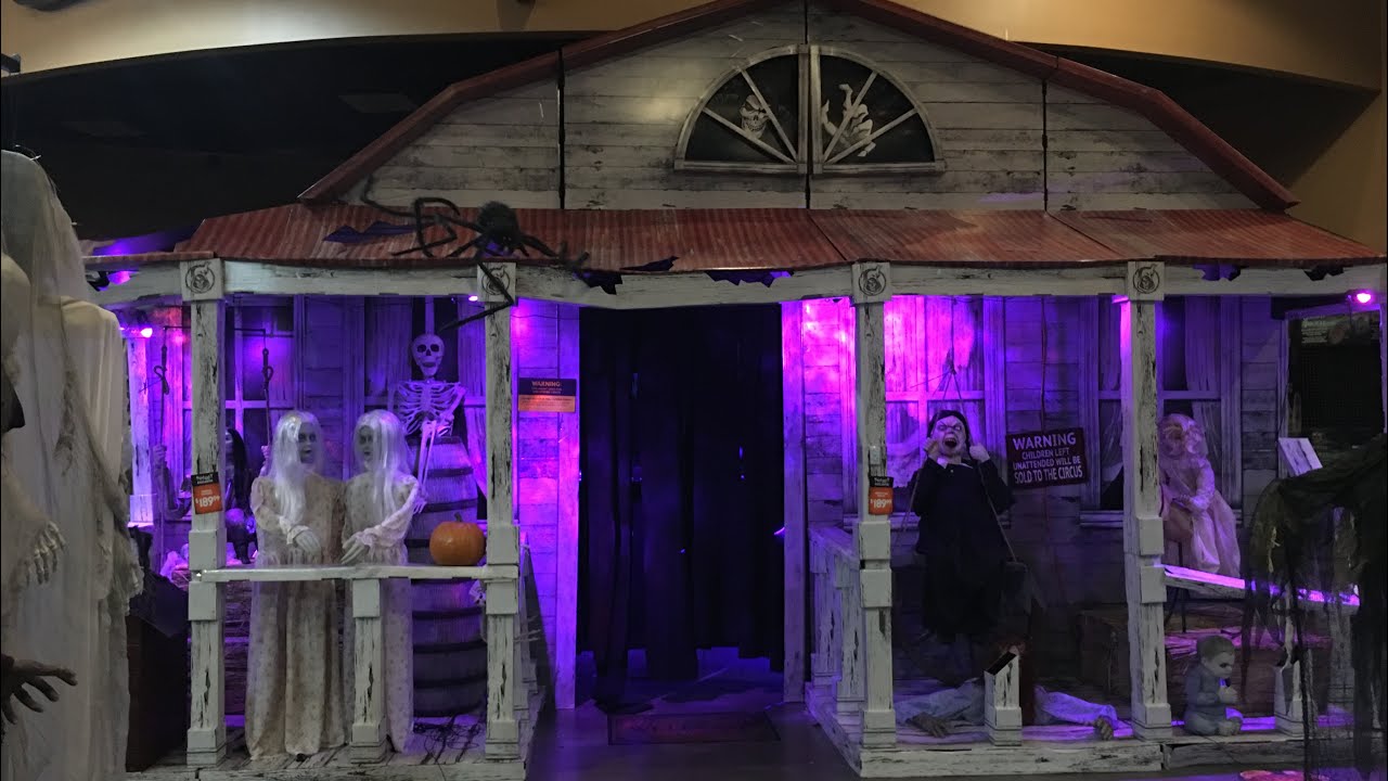 Spirit Halloween Auburn Hills Michigan 2018 in store experience