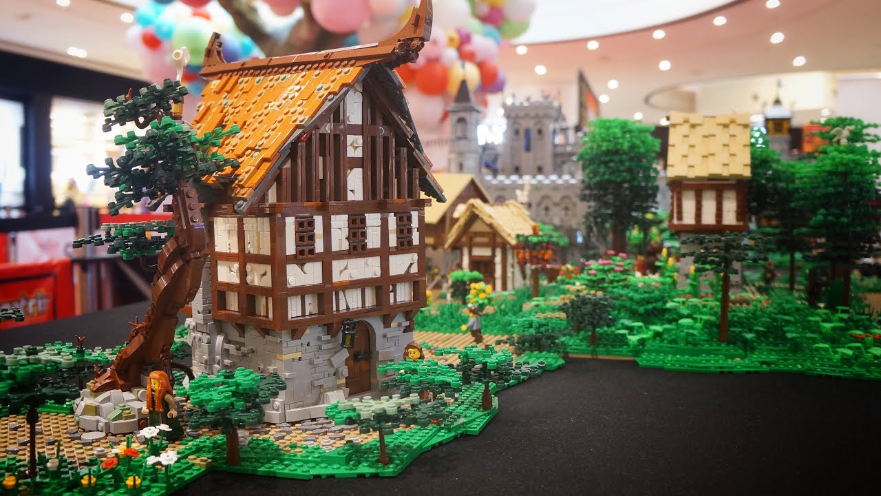 Lego Medieval House - Behind the scenes. #lego #castle #MOC #Medievalhouse