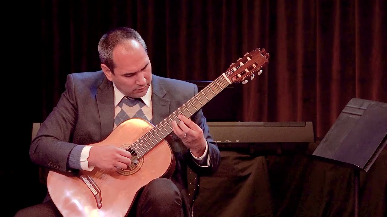 “Registro” from Suite Venezolana by Antonio Lauro - Mark Dávila, guitar