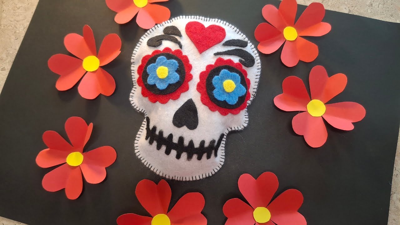 Cómo hacer una Catrina de Fieltro Paso a Paso 👑 | Manualidad Fácil para Día de Muertos