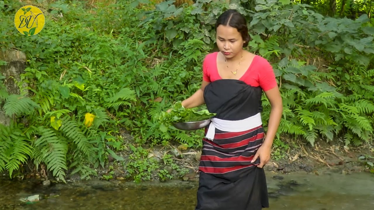 From the fields to the village pond | Preparing lunch noodles and chatpate for the children