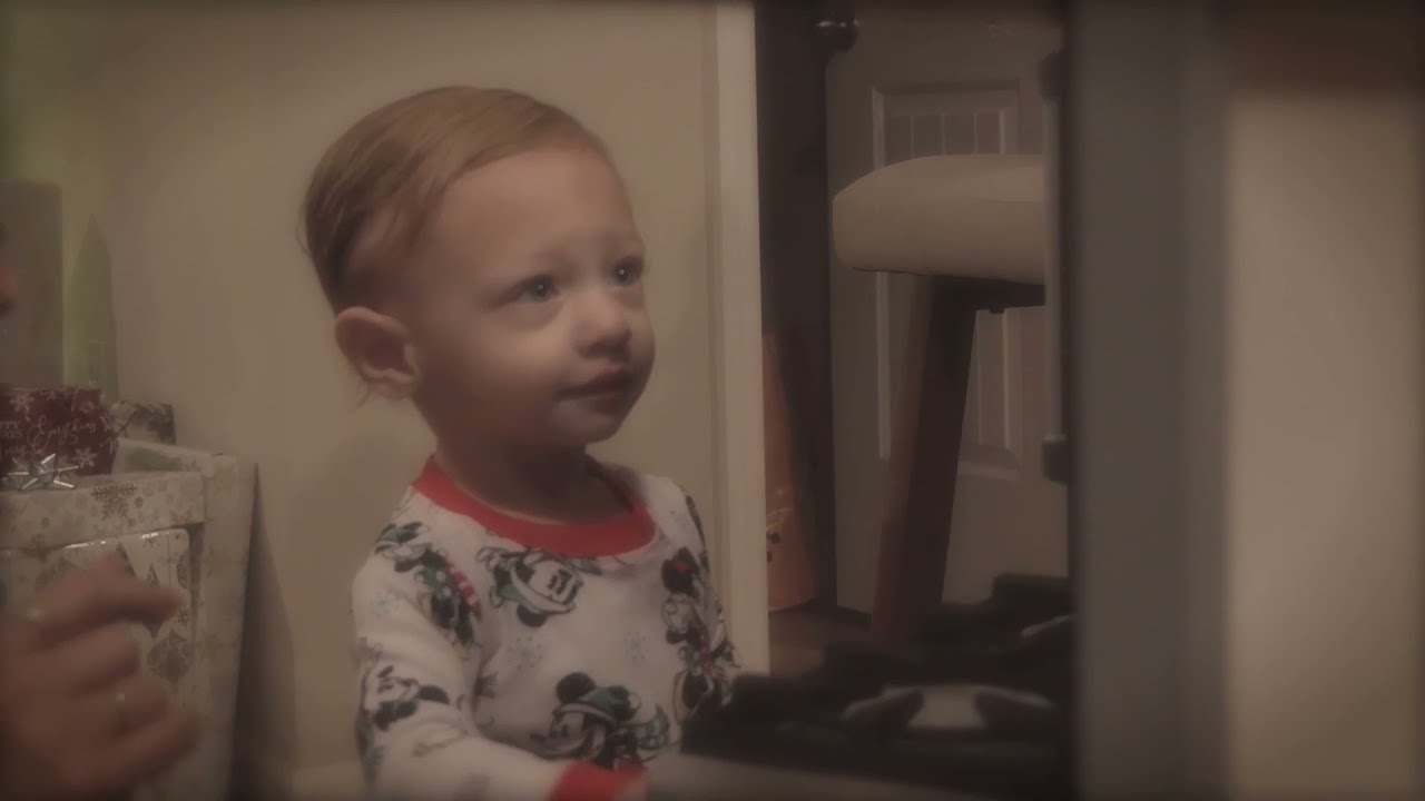 Watch Phoenix Grow! Episode 7: Phoenix's Christmas