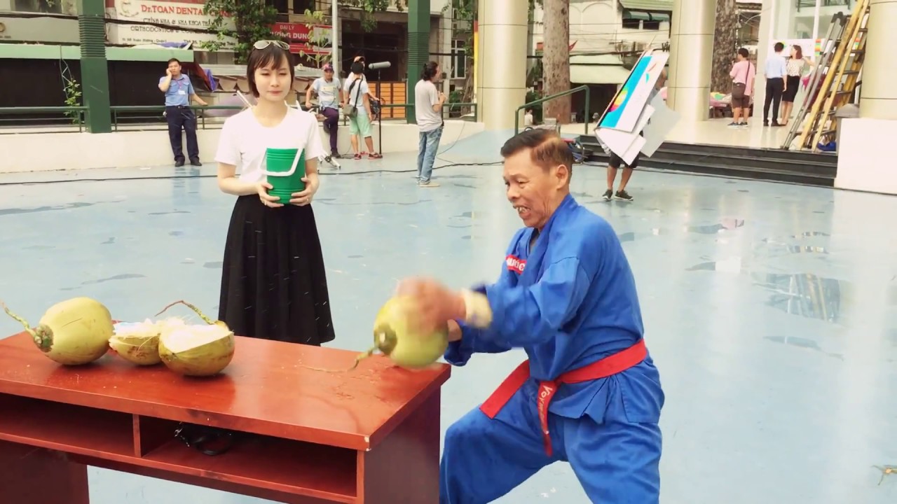 Chuyện Lạ VN: Võ Sư LÝ NGỌC PHƯỚC Dùng 