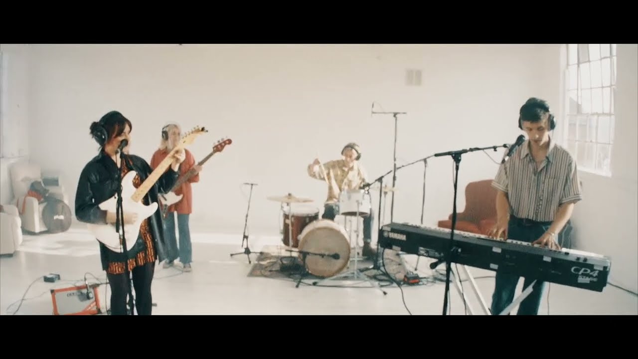 Vona Vella - Go Outside Forever (Live For Strap Originals)