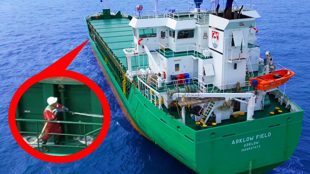 🚢 WASHING DOWN A SHIP whilst at sea! Watch as deckhands clean their vessel out on the open water! ⚓