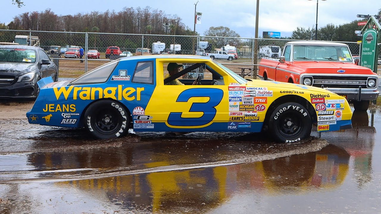 1986 Dale Earnhardt Sr. Chevy Monte Carlo Aerocoupe NASCAR - Cold Start, Revs, Idle