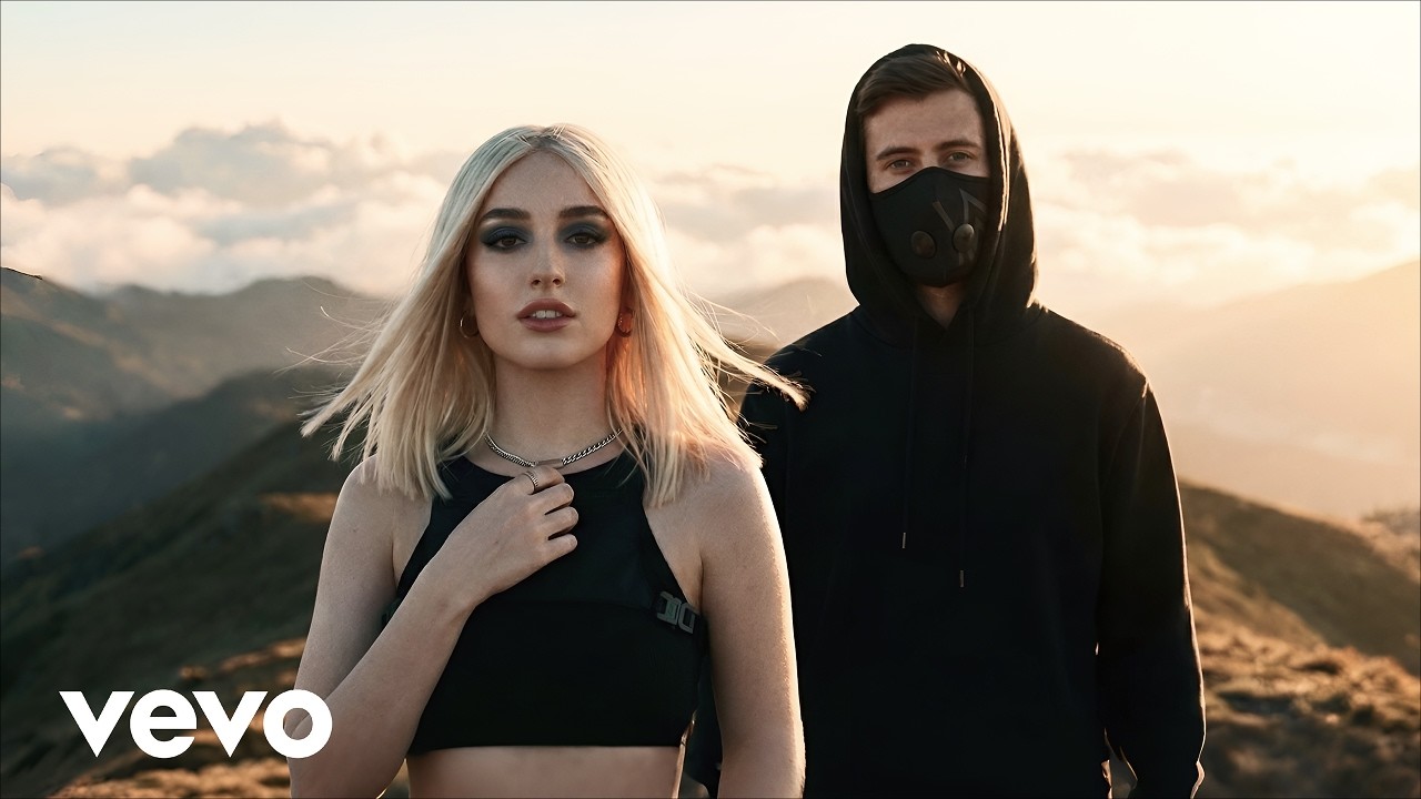 Alan Walker & Ava Max Style, Nova Ellure - NOT ALONE (Official Lyrics Video)