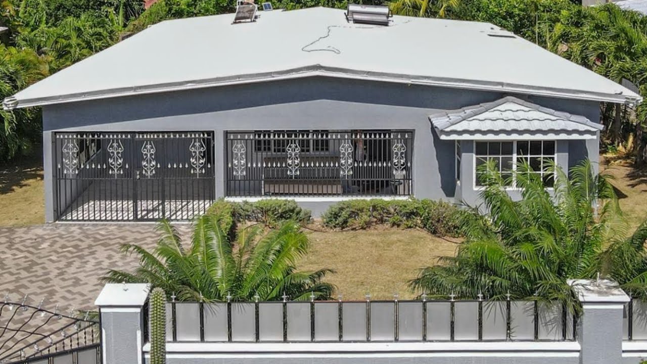 5 Bedroom 5 Bathroom House For Sale At Hurlingham Drive, Meadowbrook, St Andrew, Jamaica