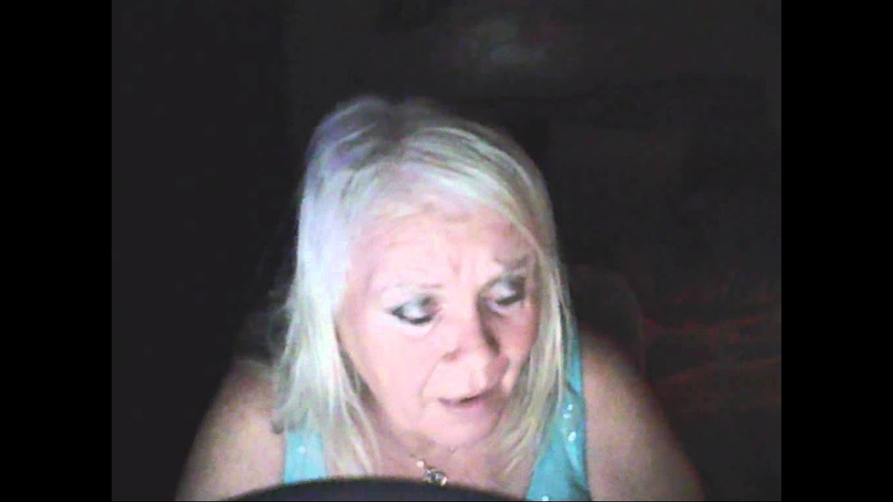 Linda Reeves   singing Lady aka, Baby..