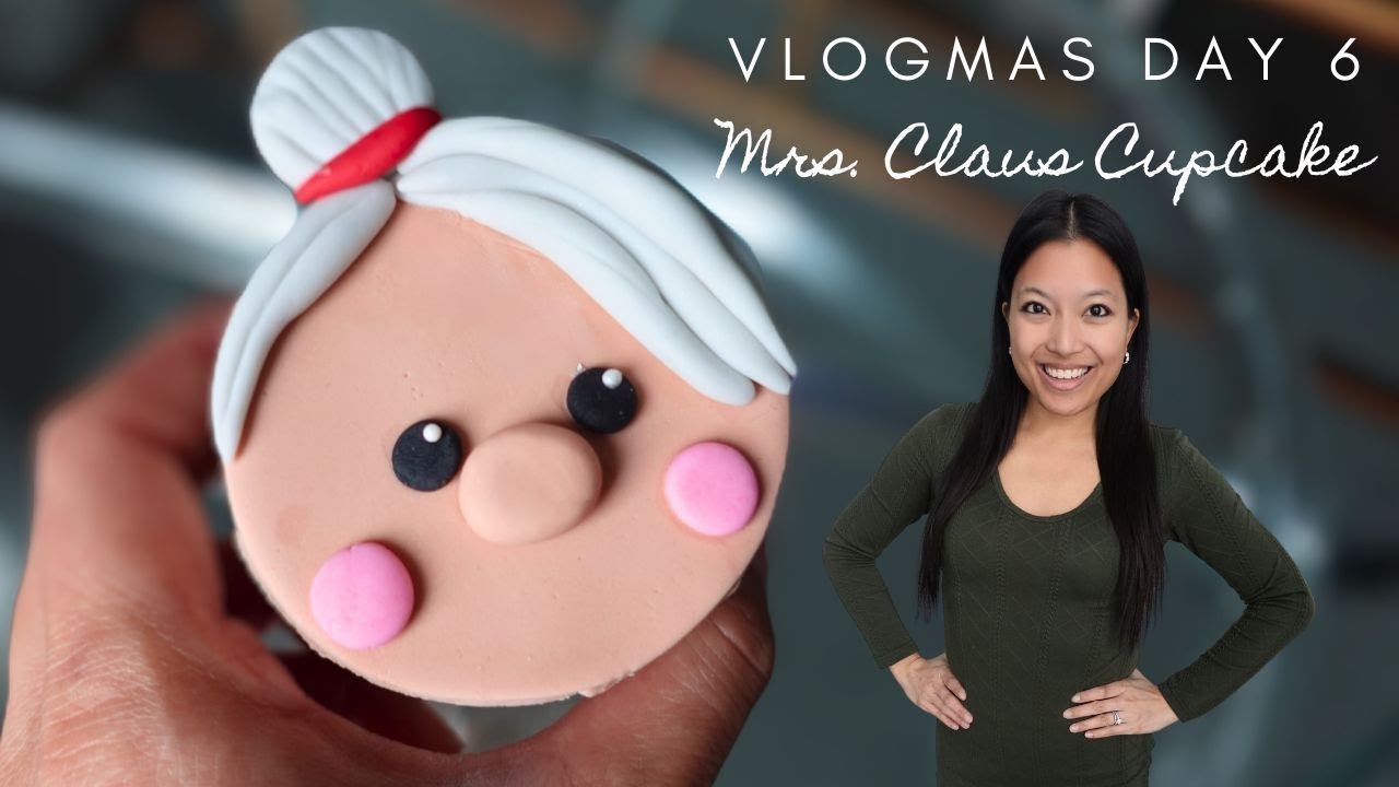 How to Make an Easy Mrs. Claus Cupcake | 25 Days of Cupcake Decorating | Vlogmas Day 6