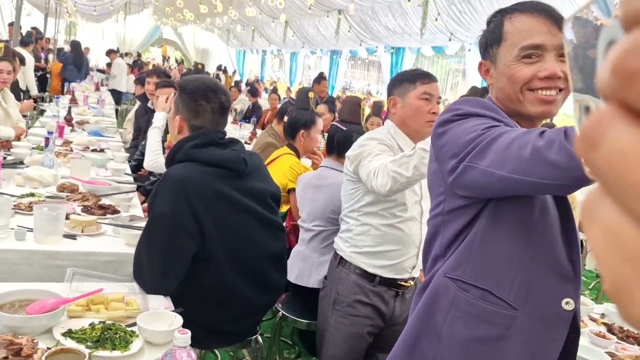 Lễ đon dâu chi  nhung chiềng đông
