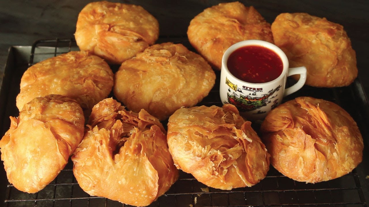 Khasta Chicken Kachori 😍 Recipe By Chef Hafsa