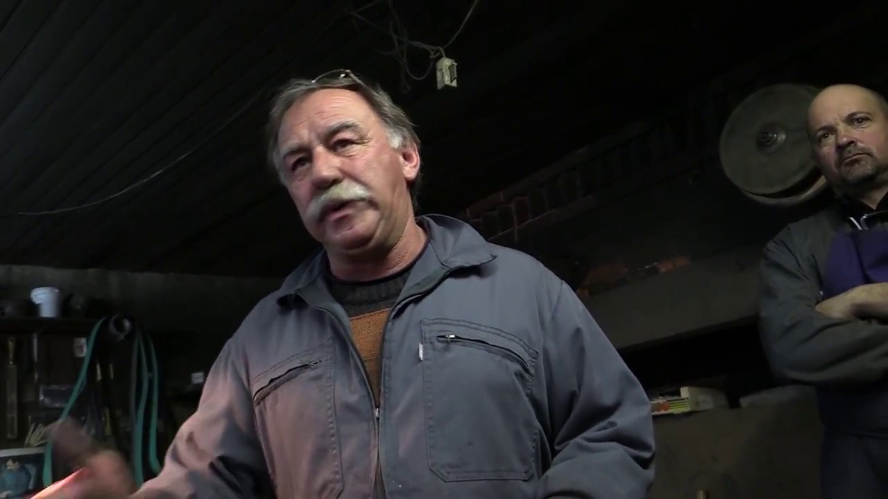 Alain Butin, coutelier à Arconsat.