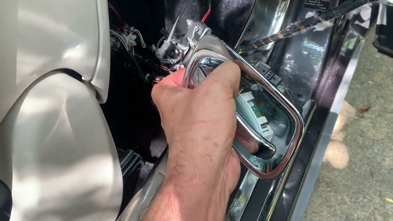 Rolls-Royce Wraith, Ghost, Dawn 2013-2021 door shock replacement DIY
