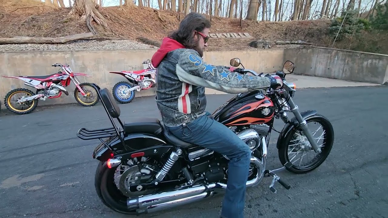 HARLEY DAVIDSON DYNA WIDE GLIDE 2014 В СОСТОЯНИИ, СОВЕРШЕННОМ ИДЕАЛЬНОМ, ПРОБЕГ ВСЕГО 4 ТЫСЯЧИ МИЛЬ!
