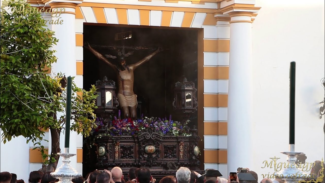 Extraordinaria Cristo de Veracruz de Dos Hermanas-Parte 1-Salida y C. Nstra. Sra. de Valme