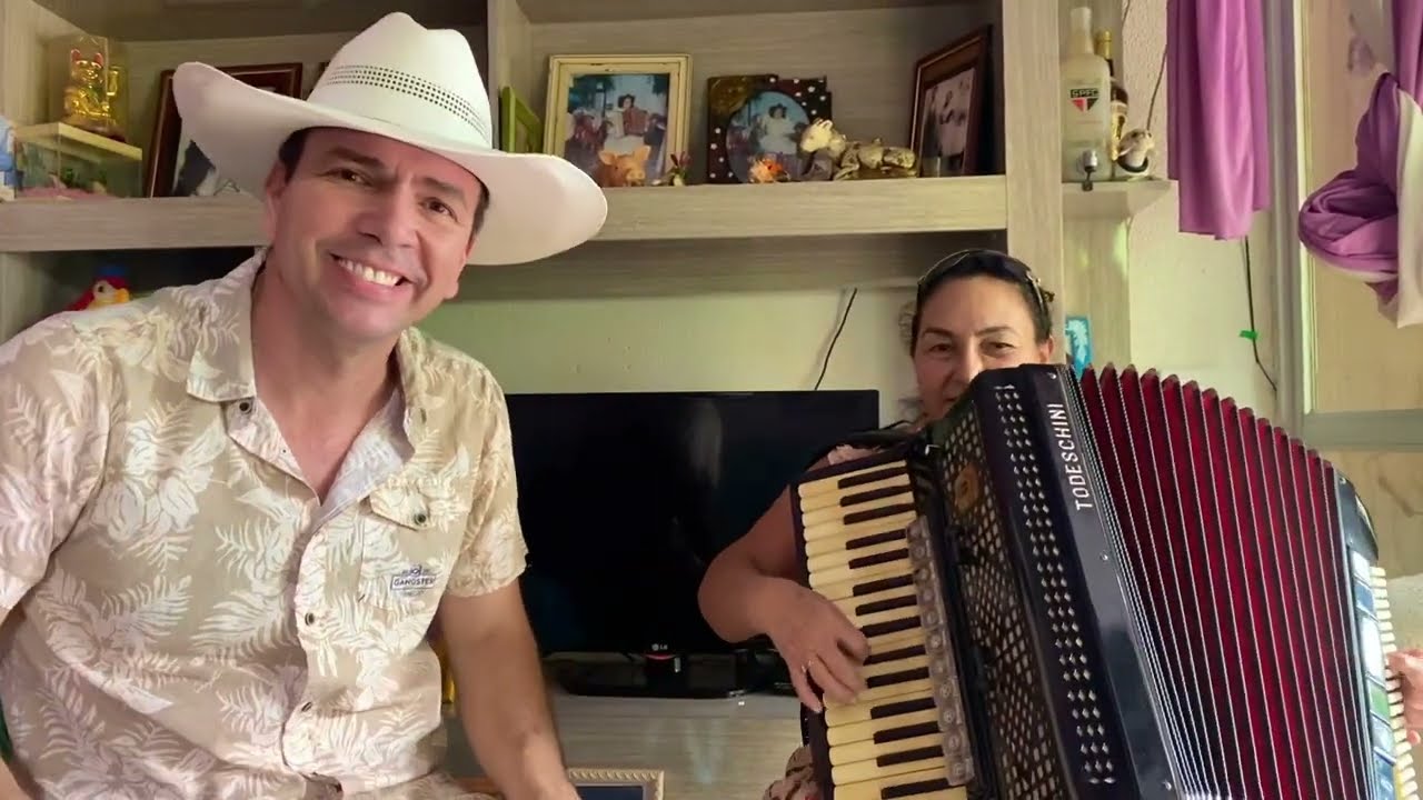 Gabriel Pasa visita Evinha gaiteira