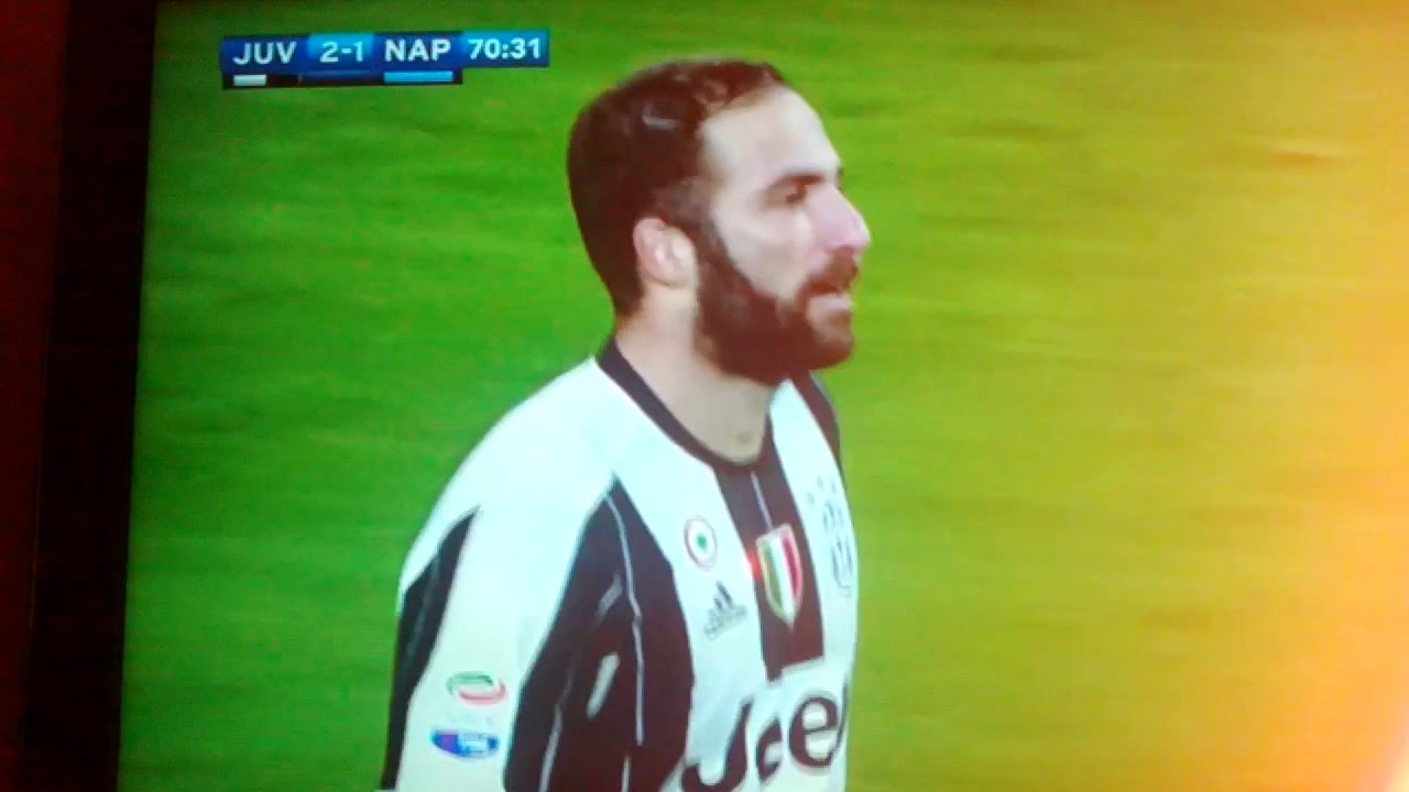 Gonzalo Higuain golazo Juventus 2 Napoli 1
