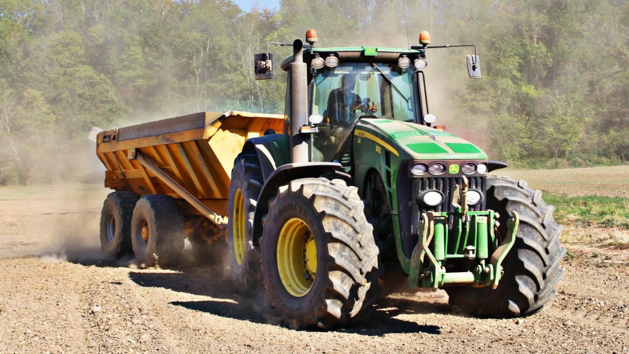 Ramassage de pierre | John Deere 8430 et benne TP au transport !