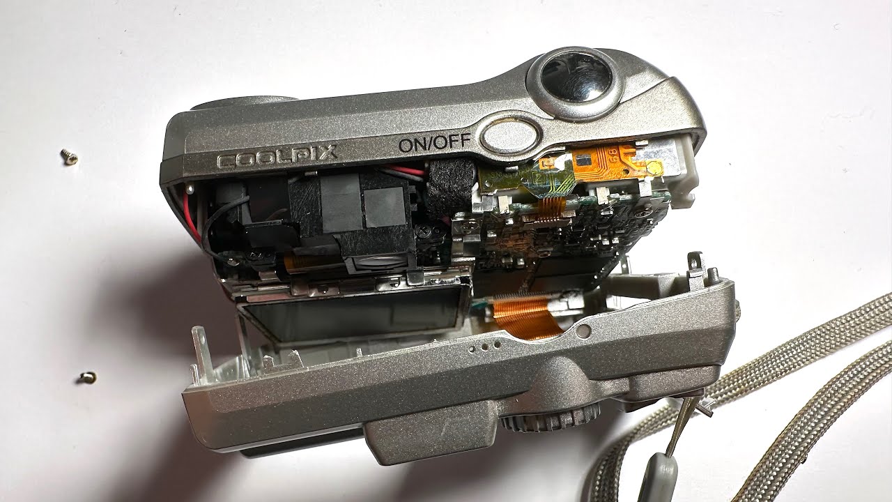 Nikon Coolpix E5600 Digital Camera won't turn on easy fix