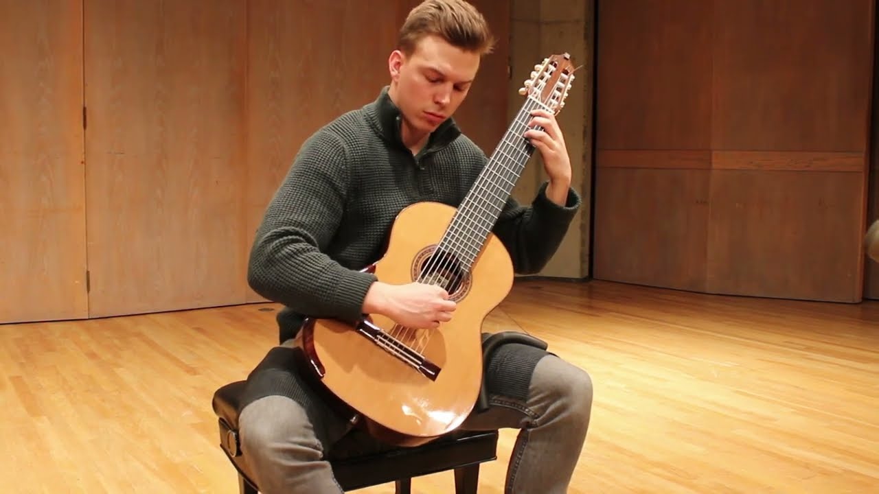 Nils Frahm: Somewhere Nearby (8-string guitar)