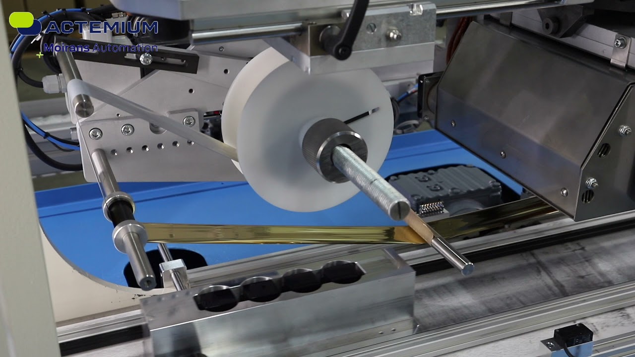 Flat Rolling Hot Stamping Machine for cosmetic parts in line with a loading and unloading system