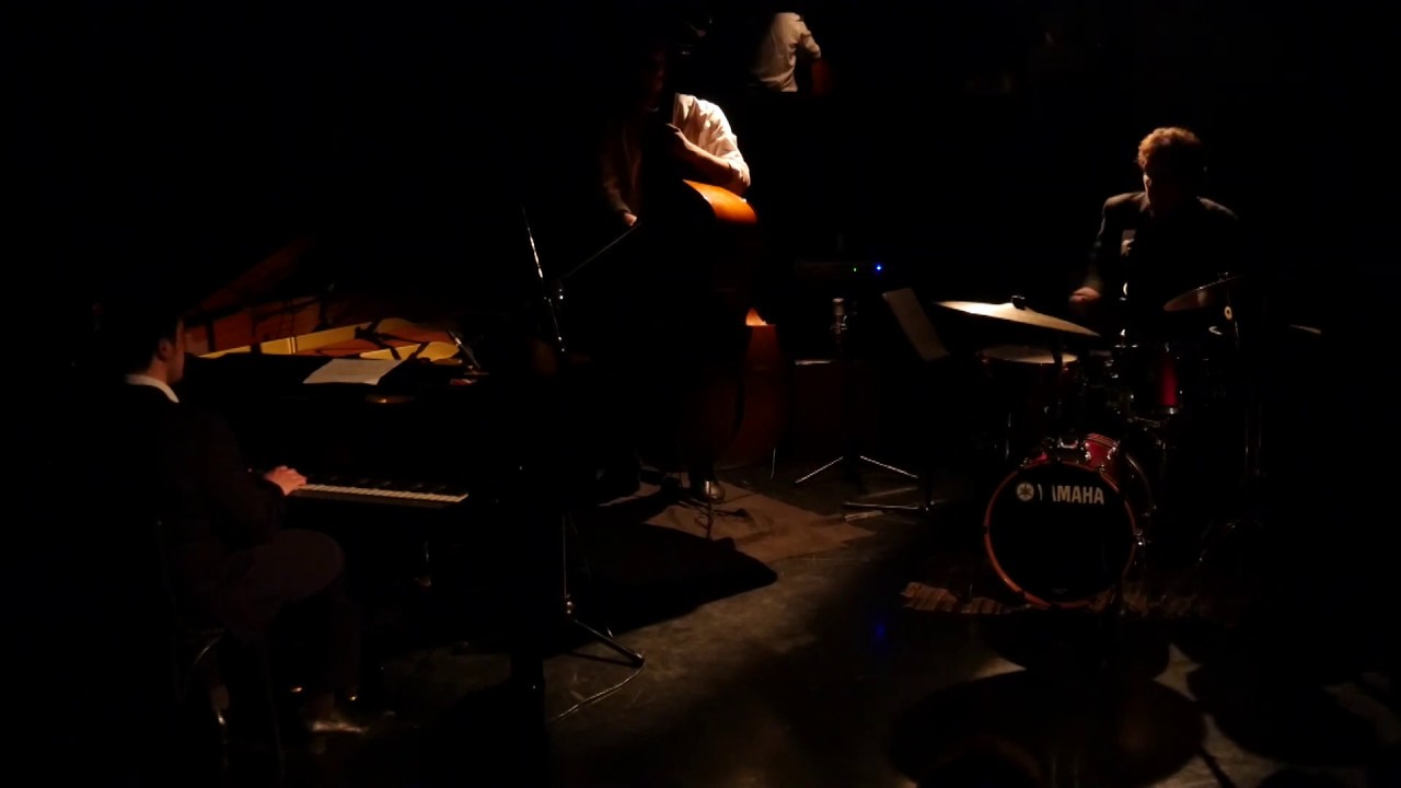 Sreten Bukušić Trio - Un Poco Loco [29.12.2015]
