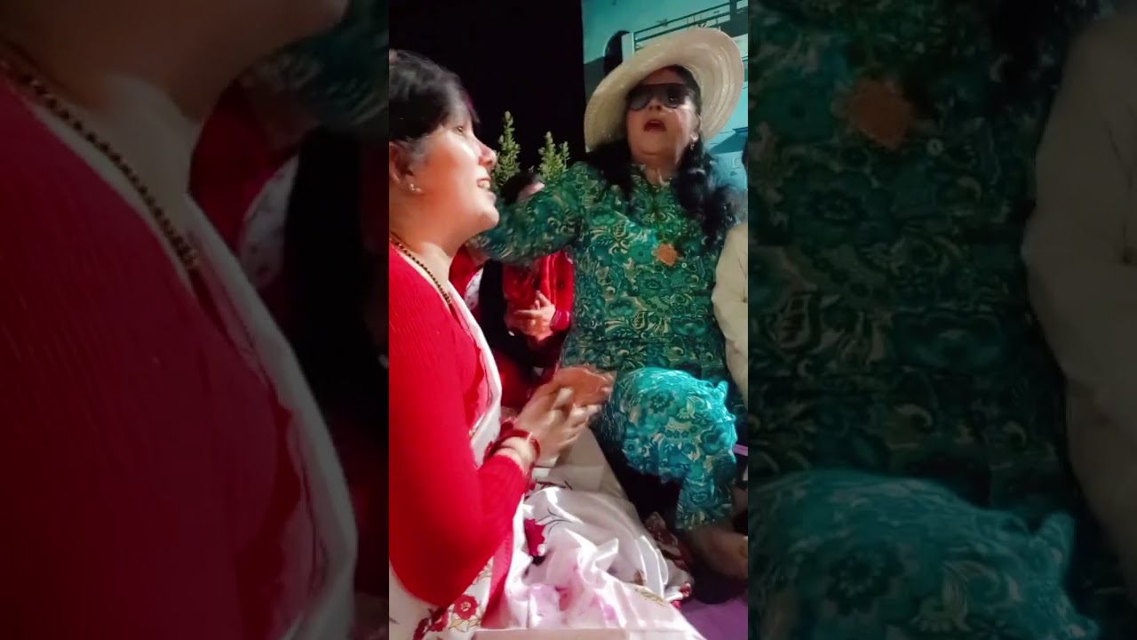 गीरजा 👩‍❤️‍👨 बिहार भावना भट्ट जी के घर पर हुई महिलाओं की होली मोहन मोरी बहियां न पकड़ो 😍👩‍❤️‍👨