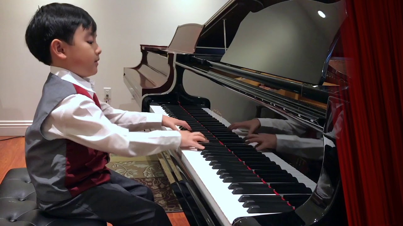 Sonata K545, First Mvt. (W. A. Mozart) by Evan Lê (6 years old)