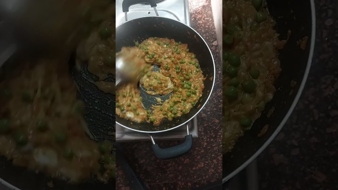 Usha ki rasoi me paneer matar ki sabji