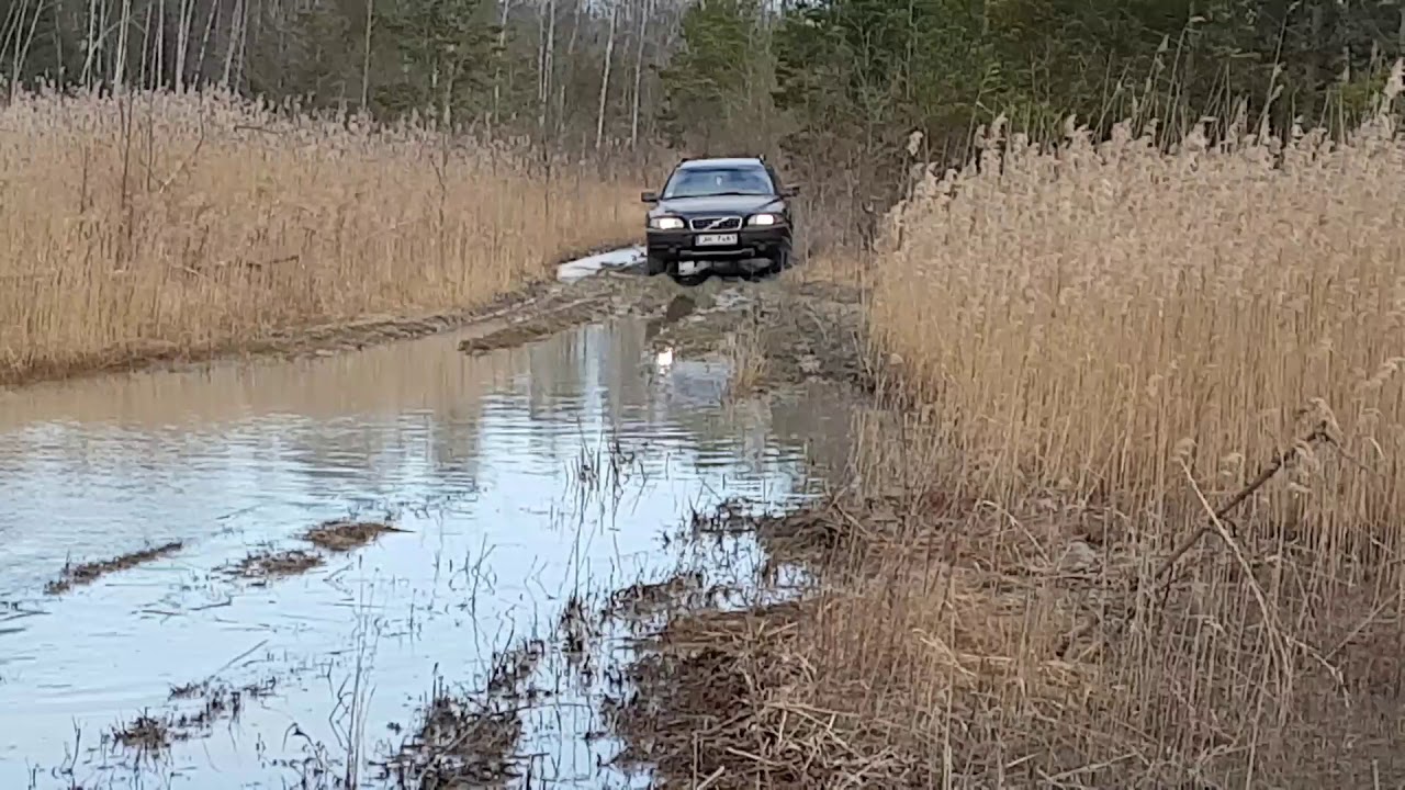 Volvo xc70 offroad mud