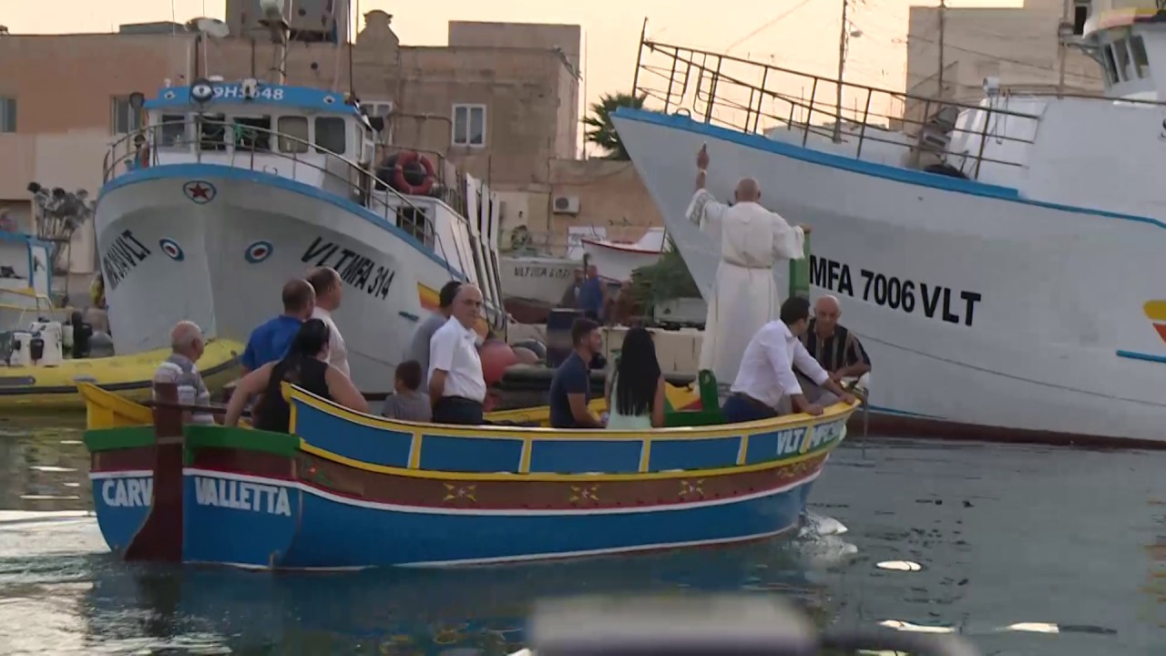 L-Istaġun tal-Lampuki - It-tberik tal-bastimenti tas-sajd f'Marsaxlokk