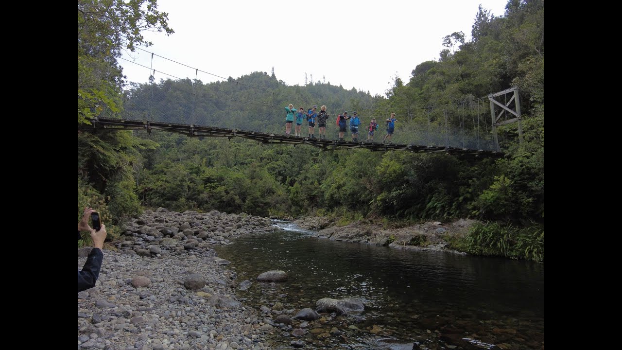 Vanners Tramp to the Waitawheta Hut