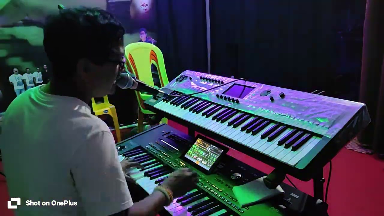 Korg pa 5x function mic setting auto pitch,harmony, mod, delay reverb nice singing experience 