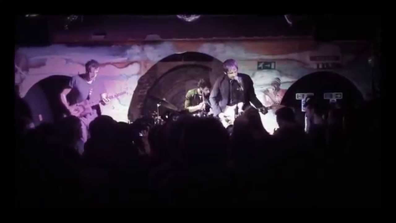 Guadalupe Plata - Estoy roto + Lorena @ Shacklewell Arms - London