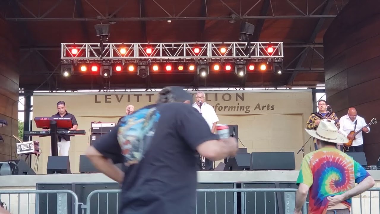 Ray Reyna Melody at Arlington Levitt Pavillion