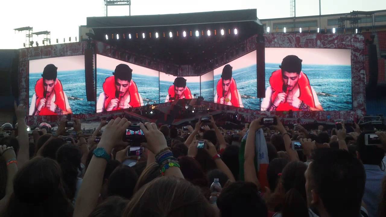 One Direction - Where We Are Tour (Intro)