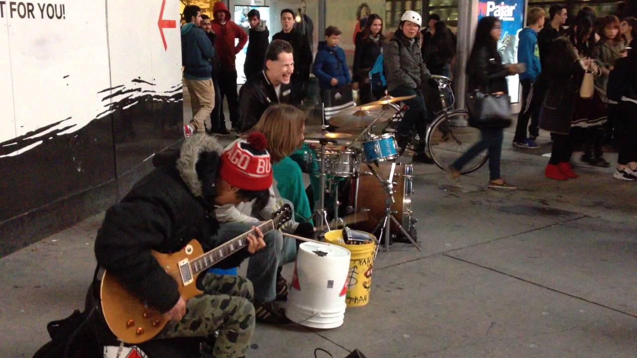 Street Musicians Paint It Black in Downtown Toronto