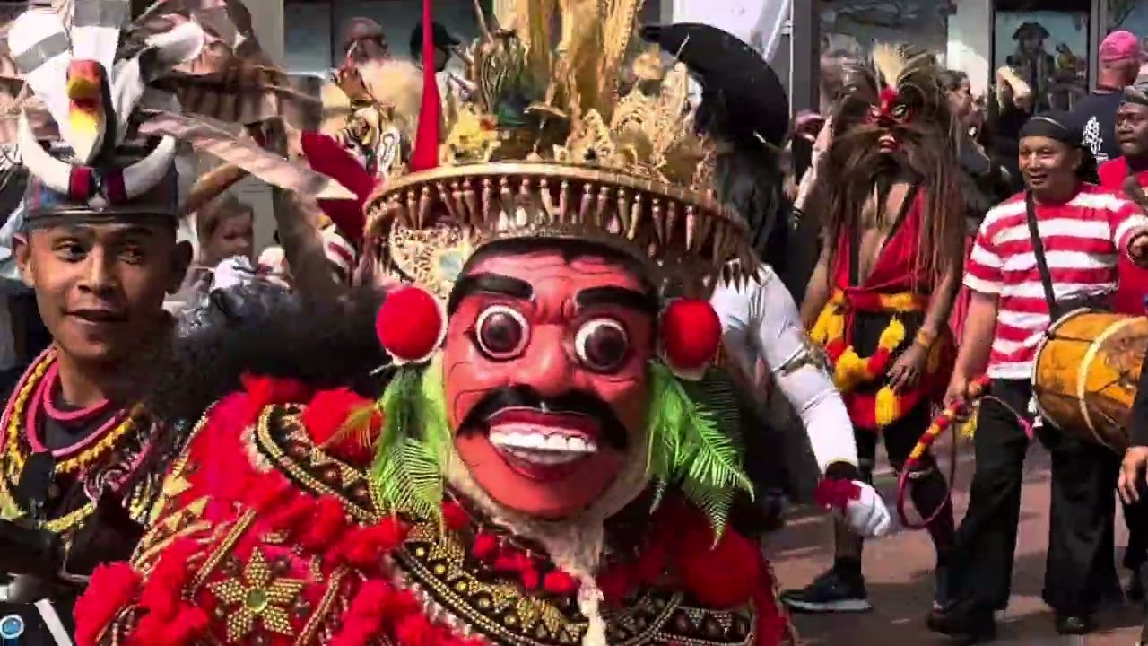 Sail Den Helder 2023 Parade Spoorstraat