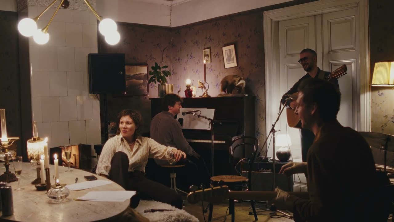 Amanda Bergman — embraced for a second as we die (Live from the farm)