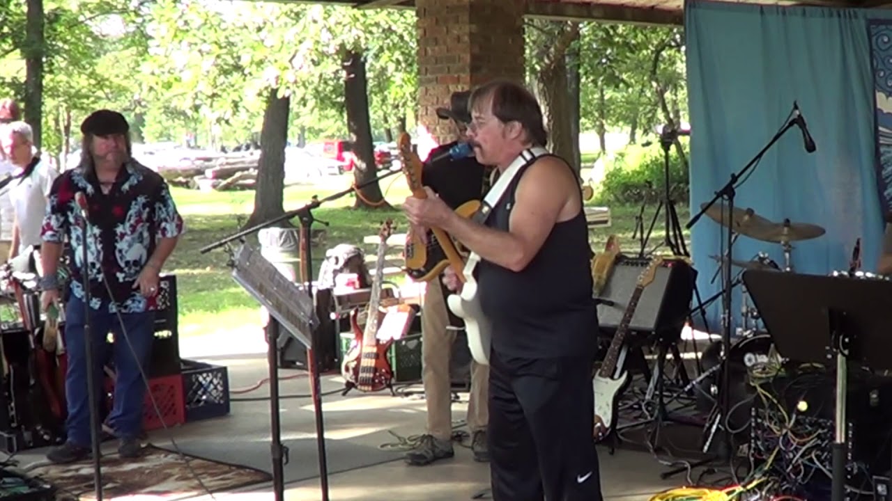 Ringo Starr - It Don't Come Easy - Neighborhood Picnic Band 2017