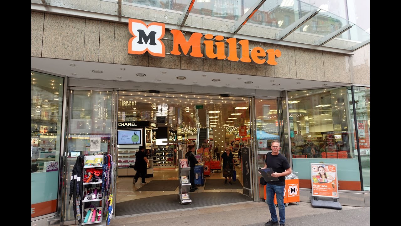 Vinyl Shopping at  Drogerie/ Drugstore  Müller